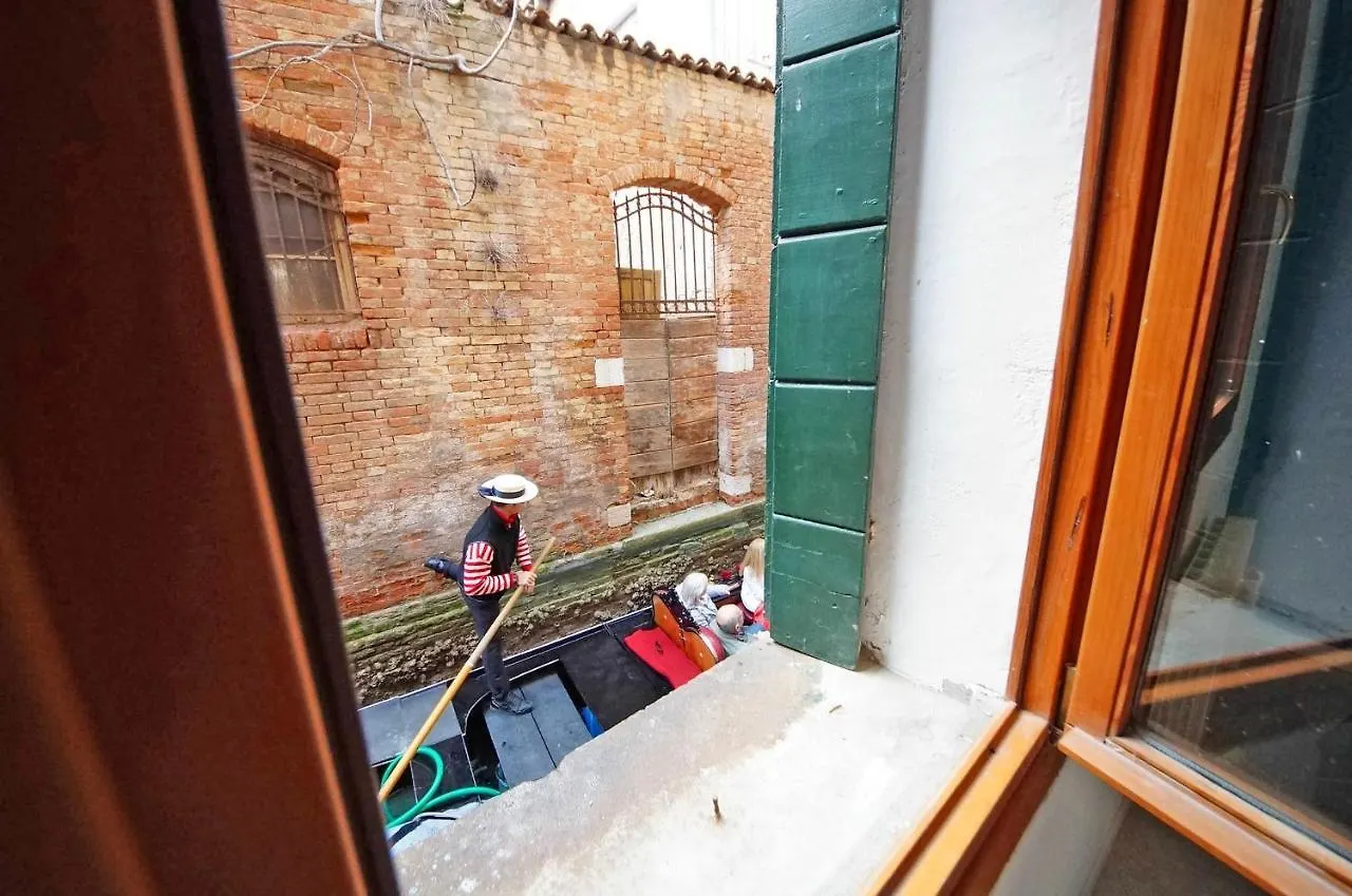 Gondola View Apartment Venice