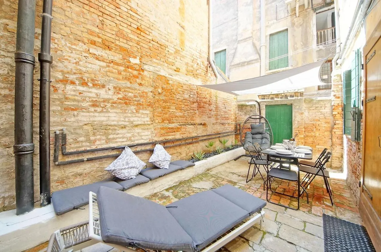 Gondola View Apartment Venice 0*,  Italy